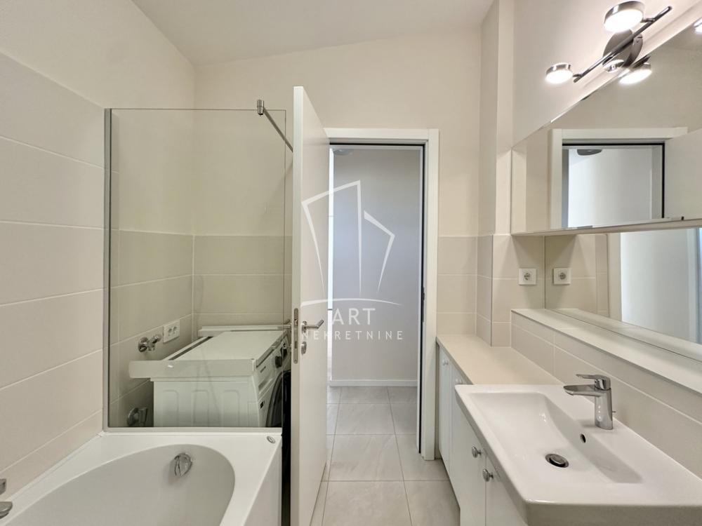 Slika 11 - Bulevar Mihajla Pupina, Trosoban stan za izdavanje, 70m2, 1.100€