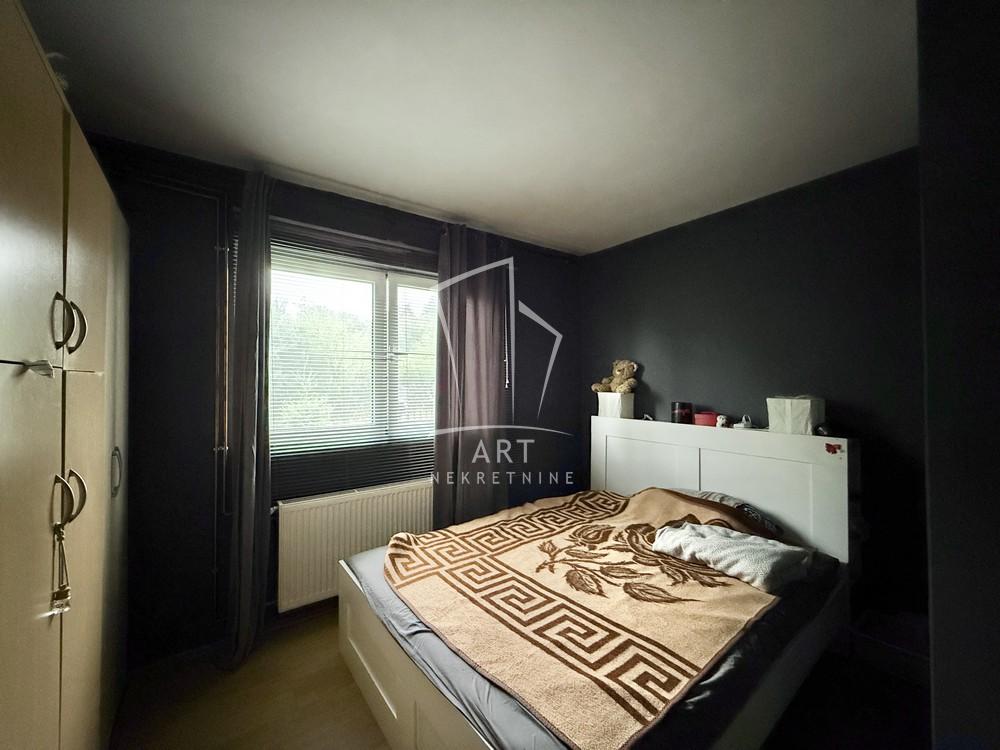 Slika 4 - Leskovačka,  Kuća na prodaju, 260m2, 182.000€