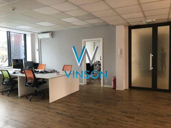 Slika 2 - Bulevar oslobođenja,  Lokal za izdavanje, 200m2, 2.000€