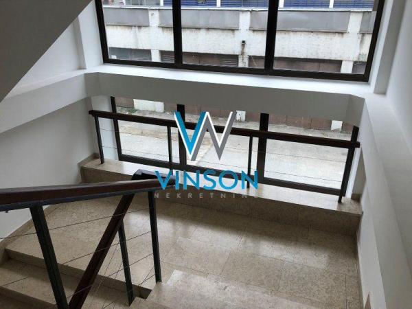 Slika 6 - Bulevar oslobođenja,  Lokal za izdavanje, 200m2, 2.000€