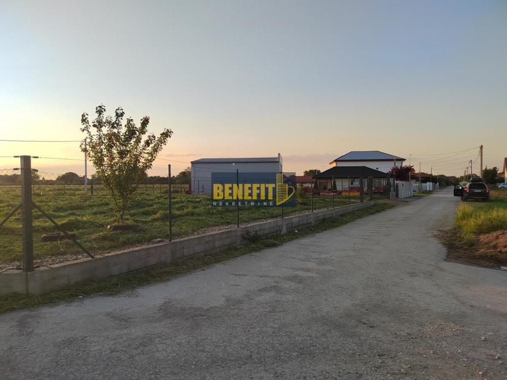 Slika 2 -  Plac na prodaju, Surčin, Jakovo, 128.000€