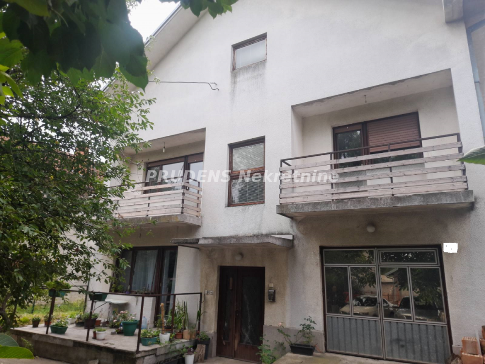 Glavna slika - Kuća na prodaju, 275m2, 191.000€