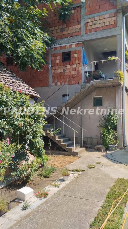 Slika 2 -  Kuća na prodaju, 300m2, 350.000€