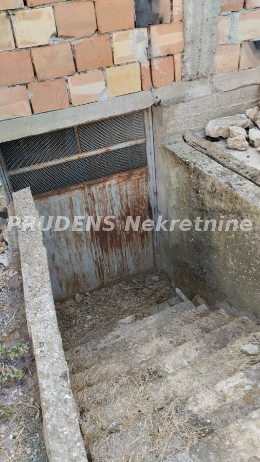 Slika 9 -  Kuća na prodaju, 300m2, 350.000€