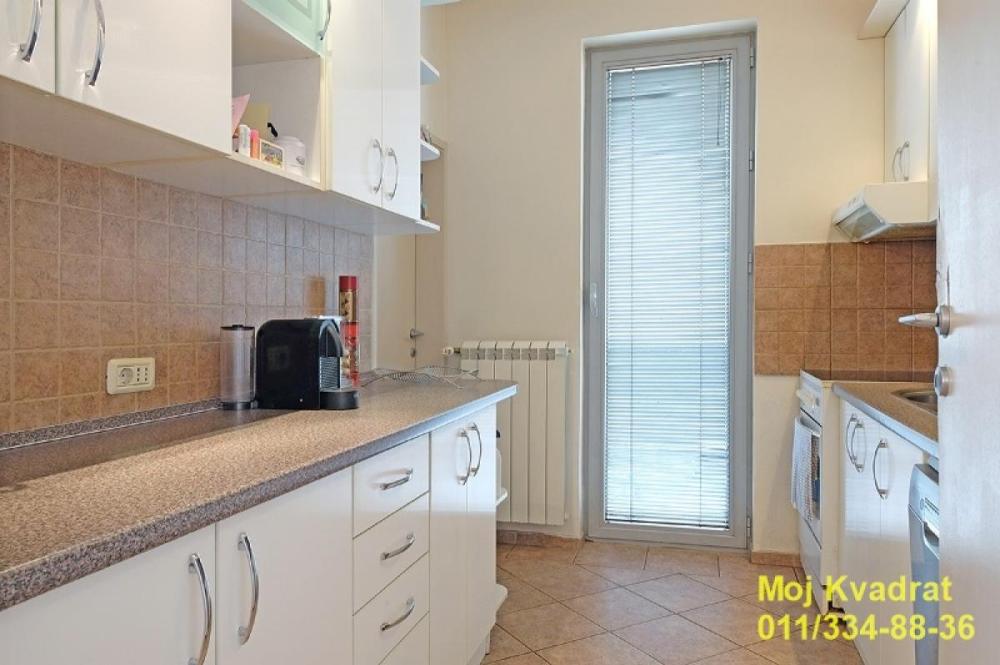 Slika 3 -  Kuća na prodaju, 300m2, 700.000€