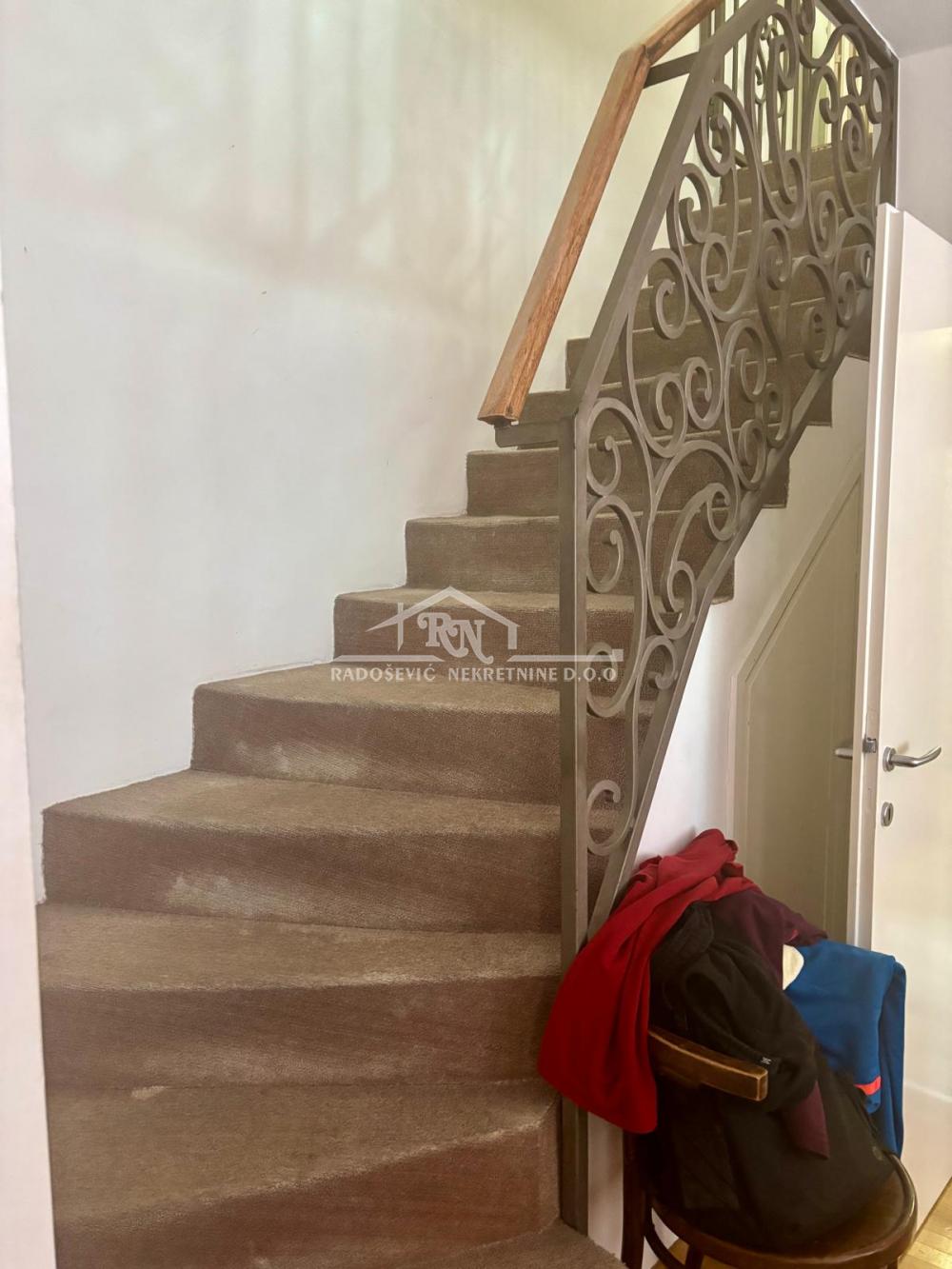 Slika 10 - Sretena Mladenovića Mike, Troiposoban stan na prodaju, 100m2, 285.000€