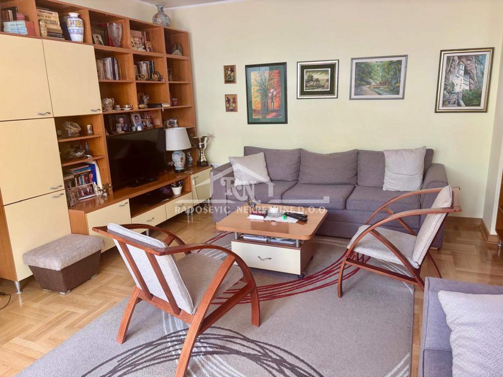 Slika 8 - Sretena Mladenovića Mike, Troiposoban stan na prodaju, 100m2, 285.000€