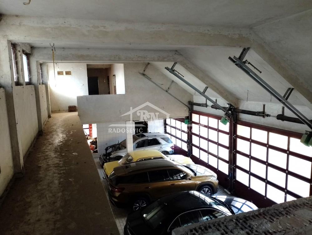 Slika 9 - Dalmatinske zagore,  Lokal za izdavanje, 475m2, 2.600€