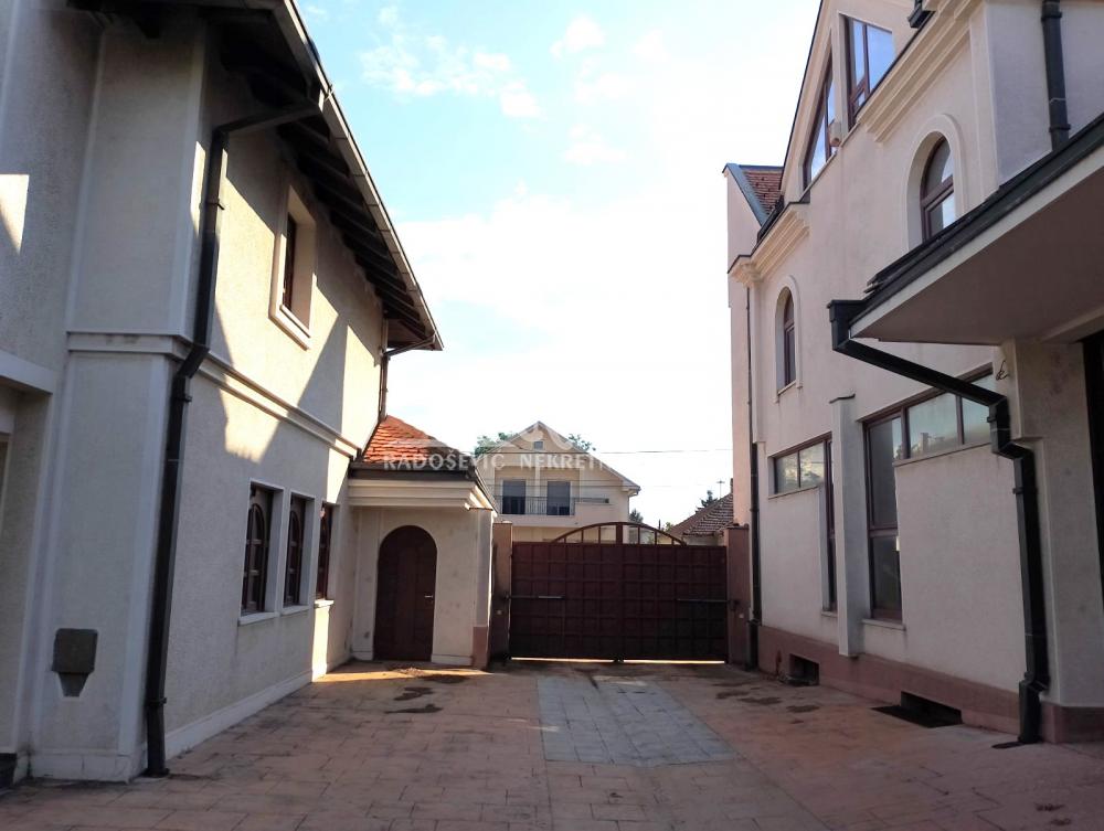 Slika 1 - Dalmatinske zagore,  Lokal za izdavanje, 475m2, 2.600€