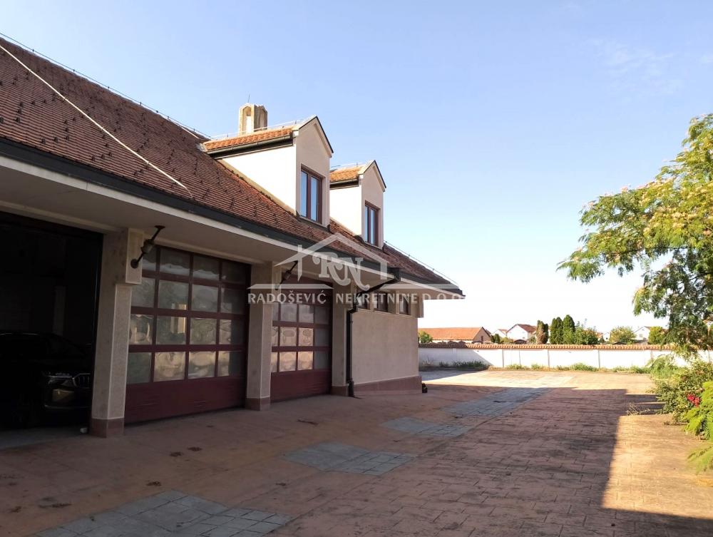 Slika 4 - Dalmatinske zagore,  Lokal za izdavanje, 475m2, 2.600€