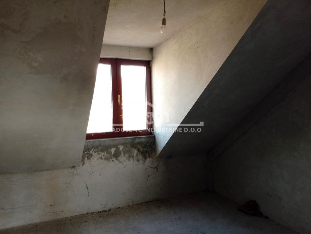 Slika 6 - Dalmatinske zagore,  Lokal za izdavanje, 475m2, 2.600€