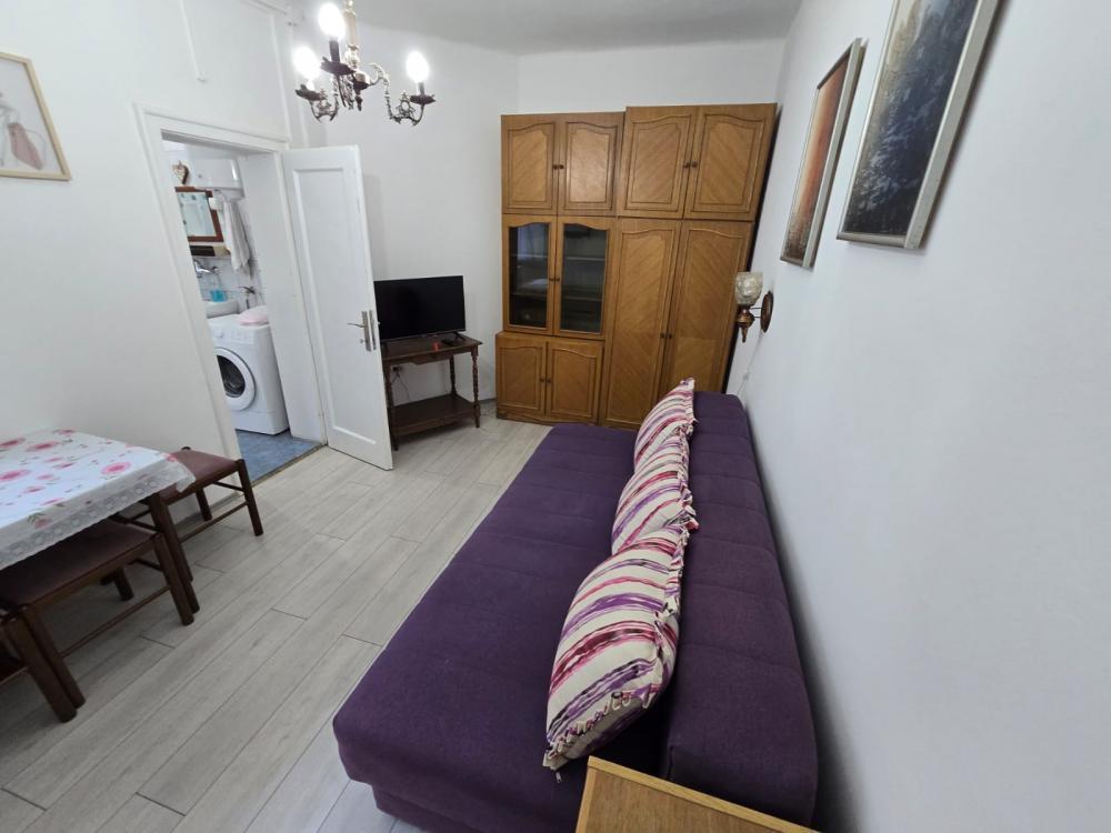 Glavna slika -Ruzveltova, Jednoiposoban stan na prodaju, 32m2, 134.400€