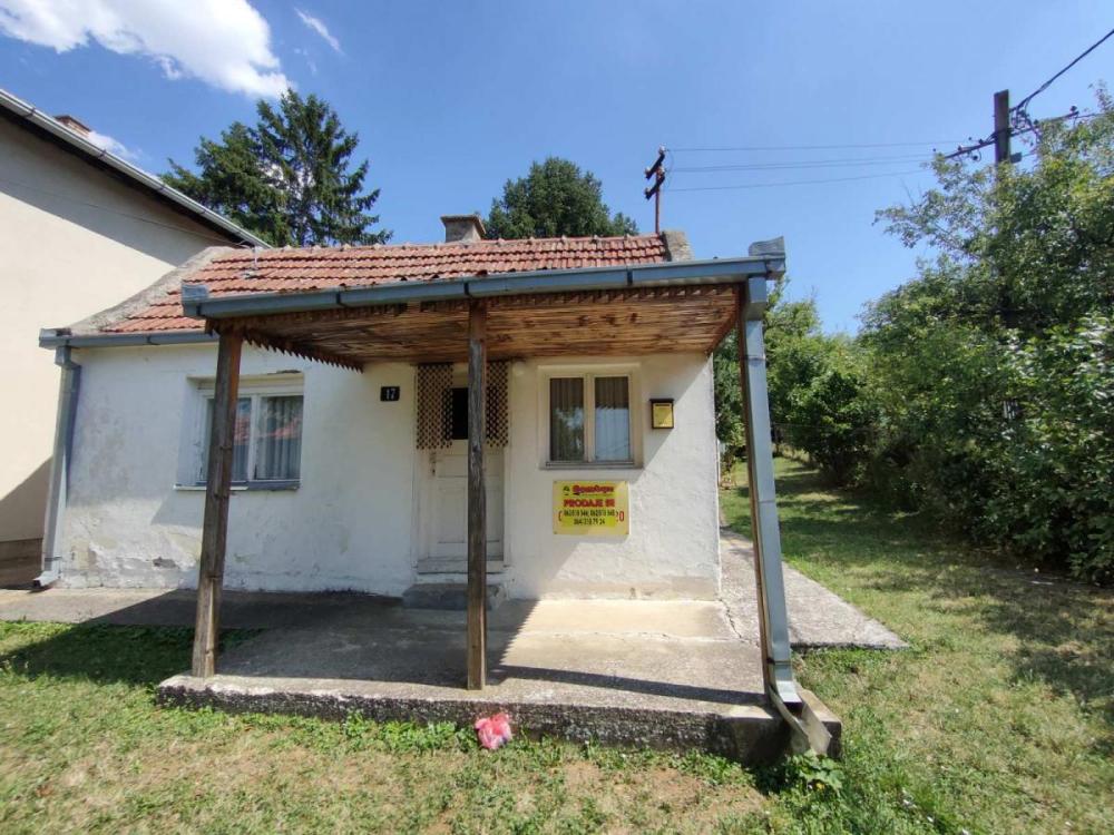 Slika 8 -  Plac na prodaju, Sremska Kamenica, , 185.400€