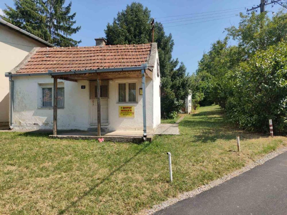 Slika 10 -  Plac na prodaju, Sremska Kamenica, , 185.400€