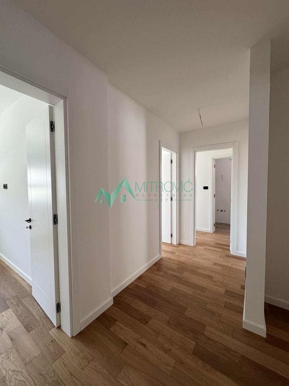 Slika 2 - Četvorosoban stan na prodaju, 122m2, 270.000€