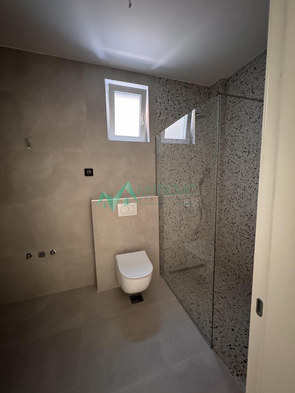 Slika 8 - Četvorosoban stan na prodaju, 122m2, 270.000€