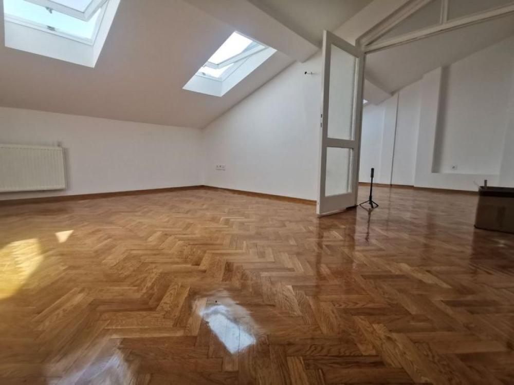Slika 7 - Četvorosoban stan na prodaju, 100m2, 198.800€
