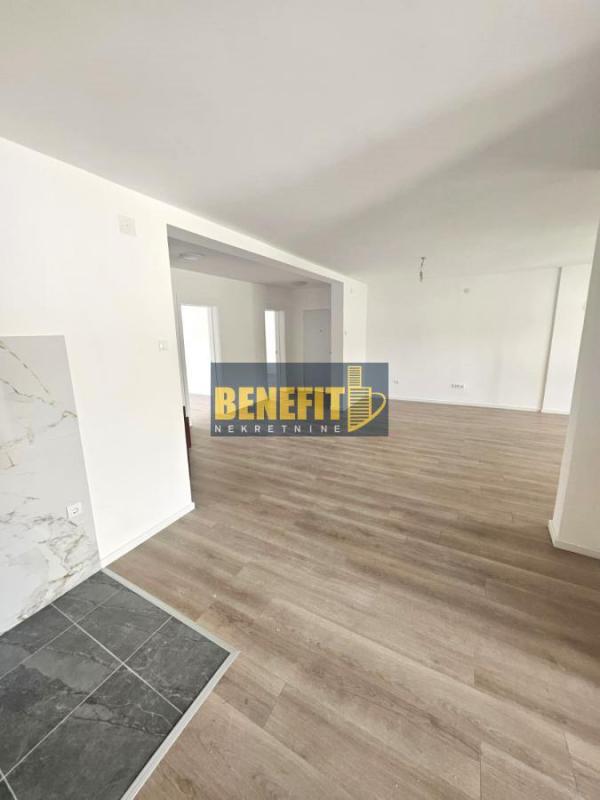 Slika 3 - Četvorosoban stan na prodaju, 150m2, 245.000€