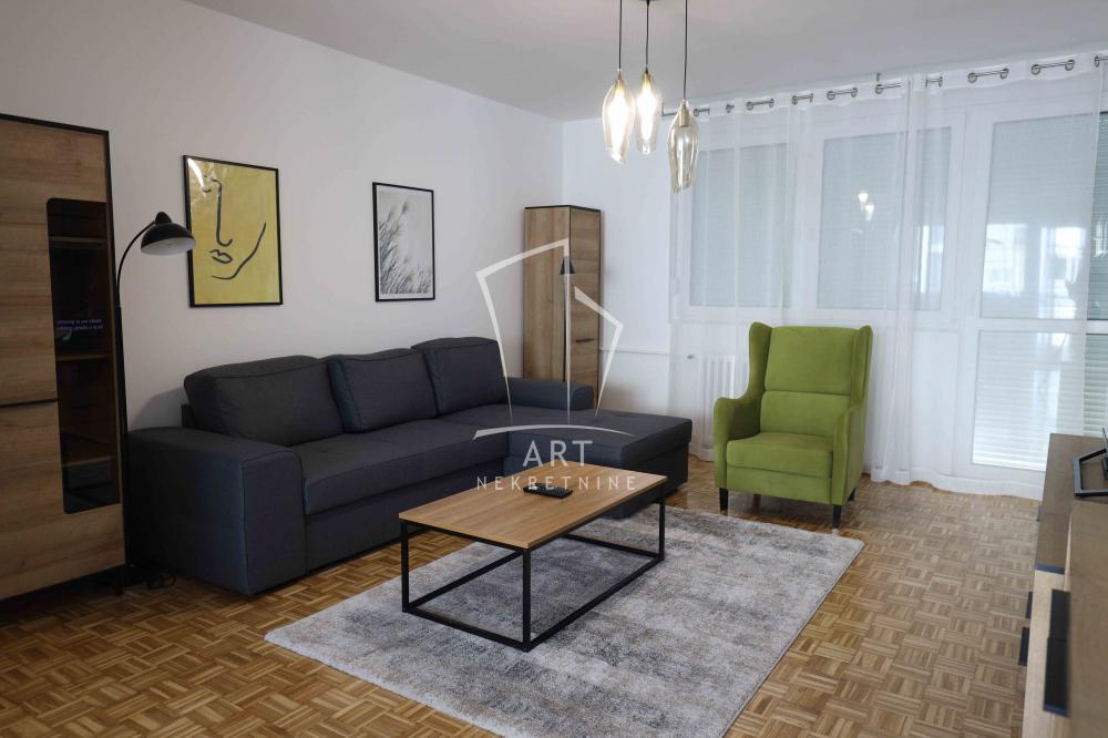 Slika 1 - Nehruova, Trosoban stan za izdavanje, 87m2, 1.000€