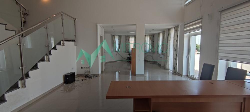 Slika 2 -  Kuća na prodaju, 795m2, 1.100.000€