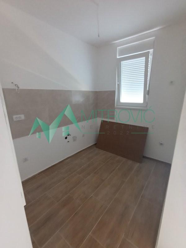 Glavna slika -Petosoban stan na prodaju, 98m2, 146.360€