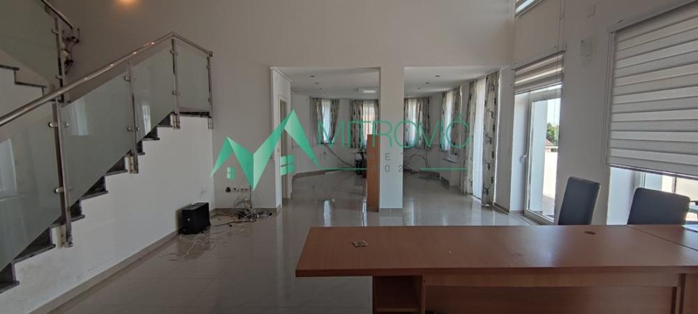 Slika 2 -  Lokal na prodaju, 795m2, 1.236.000€