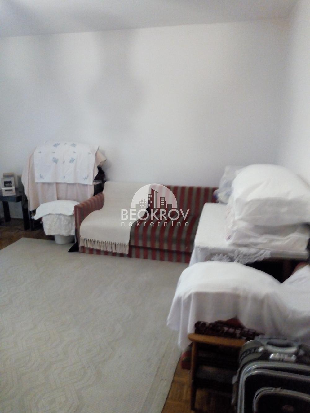 Slika 1 - Ibarska magistrala,  Kuća na prodaju, 200m2, 180.000€