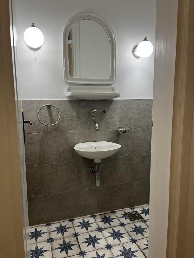 Slika 4 - Trosoban stan za izdavanje, 82m2, 1.200€