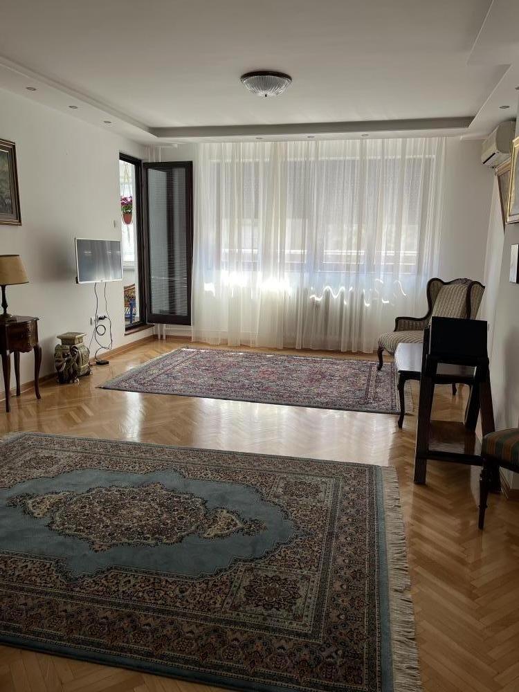 Slika 5 - Trosoban stan za izdavanje, 82m2, 1.200€