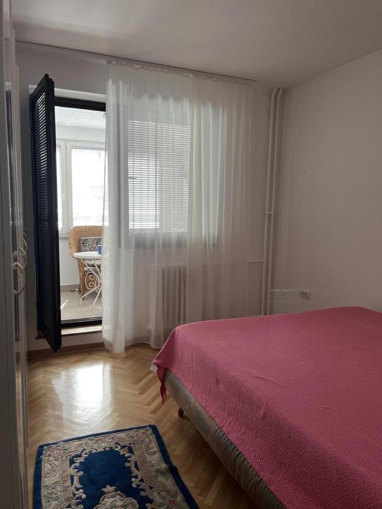 Slika 9 - Trosoban stan za izdavanje, 82m2, 1.200€