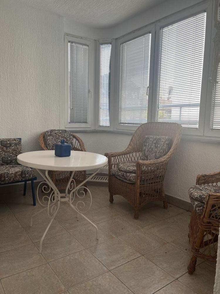 Slika 10 - Trosoban stan za izdavanje, 82m2, 1.200€