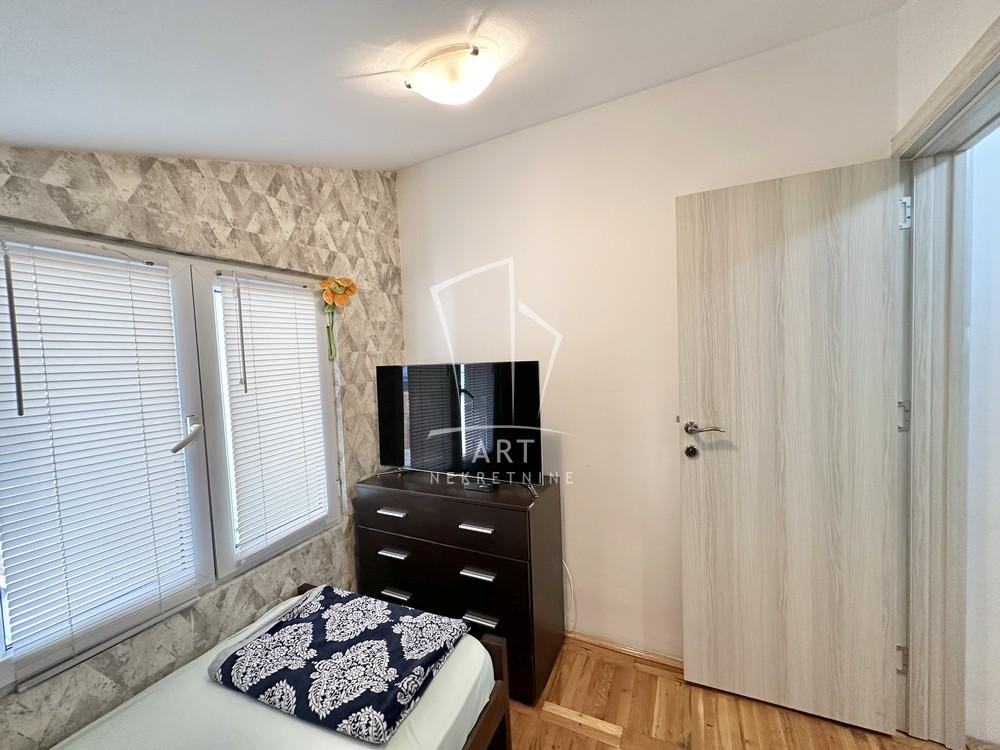 Slika 9 - Braće Ribnikar,  Kuća na prodaju, 66m2, 280.000€