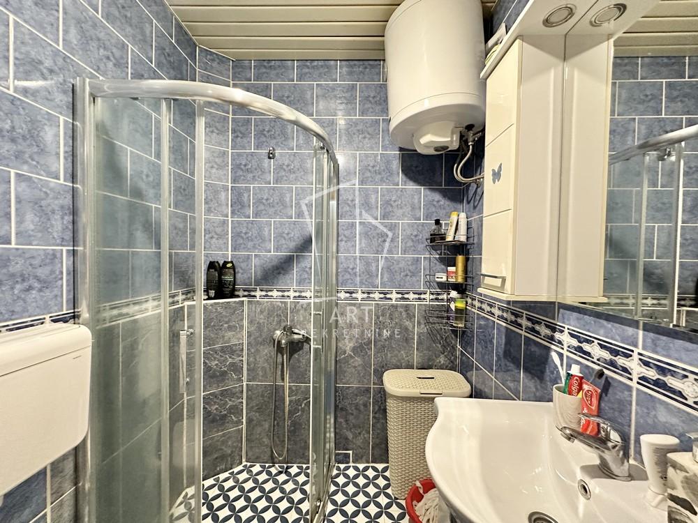 Slika 11 - Braće Ribnikar,  Kuća na prodaju, 66m2, 280.000€