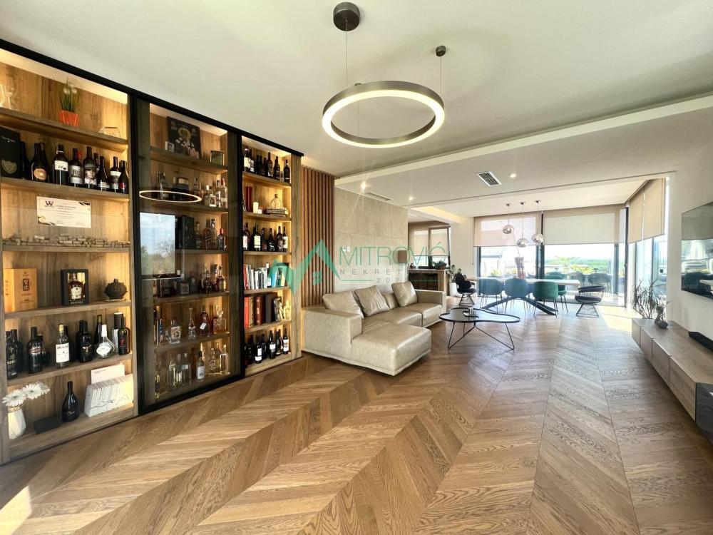 Slika 3 -  Kuća na prodaju, 360m2, 699.000€