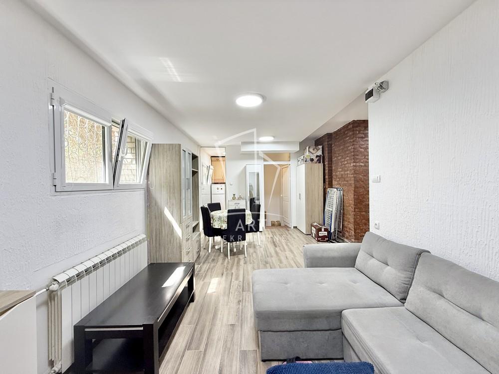 Slika 2 - Dalmatinska,  Lokal na prodaju, 44m2, 155.000€