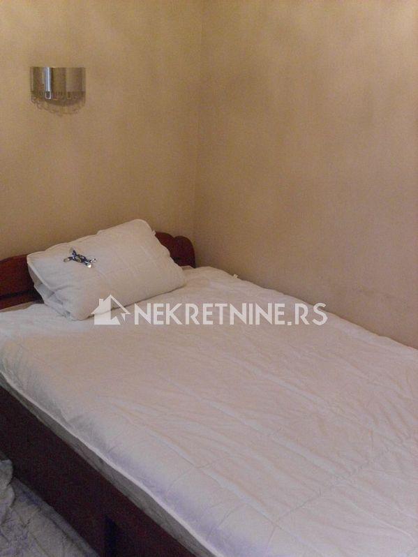 Slika 2 - Đure Daničića, Jednosoban stan za izdavanje, 25m2, 450€