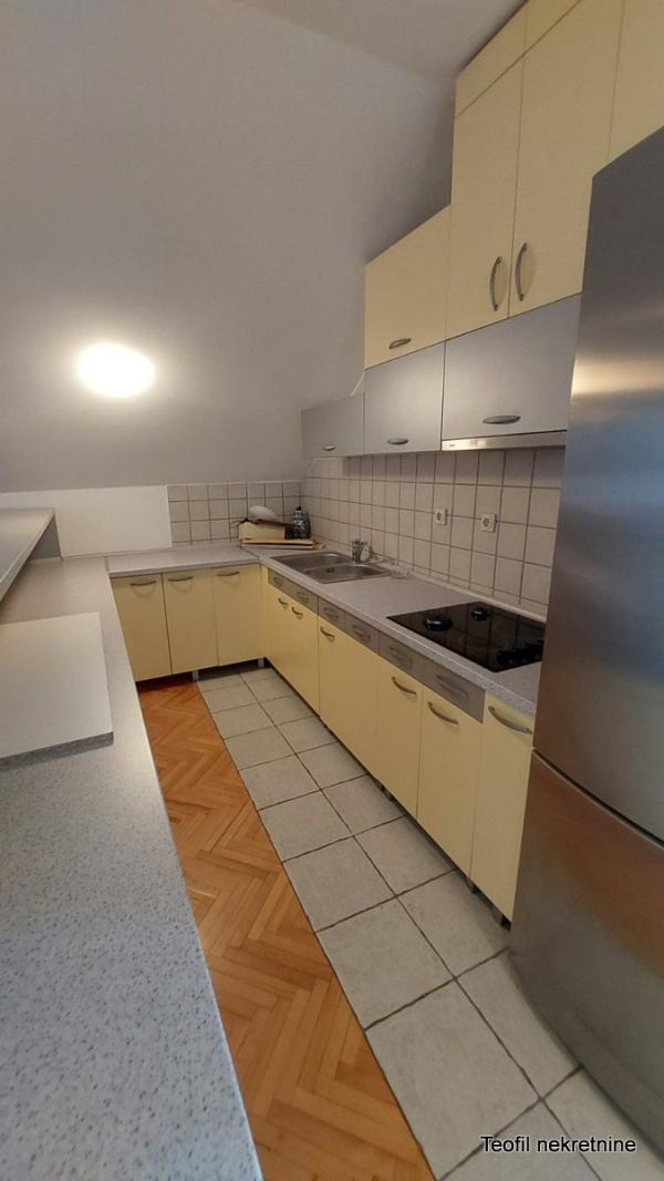 Slika 2 - Sime Matavulja, Trosoban stan za izdavanje, 118m2, 650€