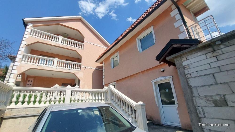 Glavna slika -Sime Matavulja, Trosoban stan za izdavanje, 118m2, 650€