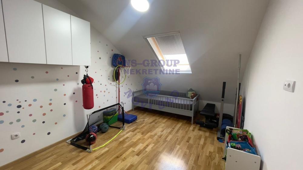 Glavna slika -Četvorosoban stan na prodaju, 106m2, 230.000€