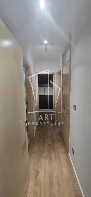 Slika 9 - Bulevar Zorana Đinđića, Dvoiposoban stan na prodaju, 70m2, 276.000€