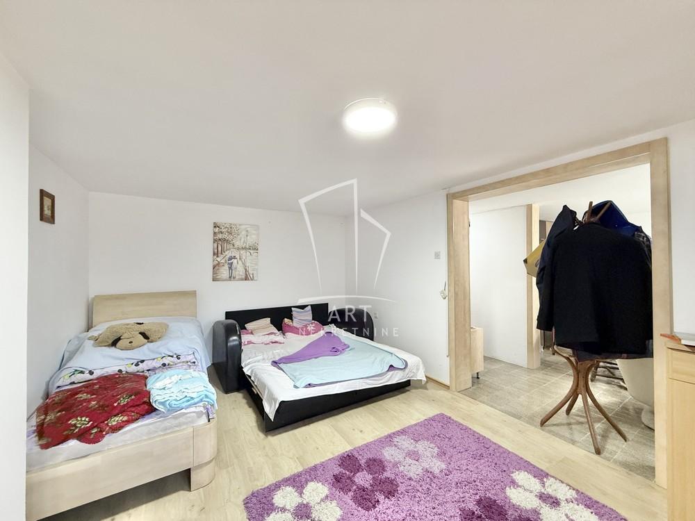 Slika 2 - Stara lipovica,  Kuća na prodaju, 227m2, 249.000€