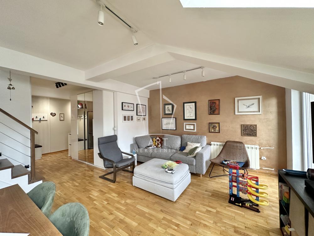 Slika 1 - Todora Dukina, Četvorosoban stan na prodaju, 93m2, 259.000€