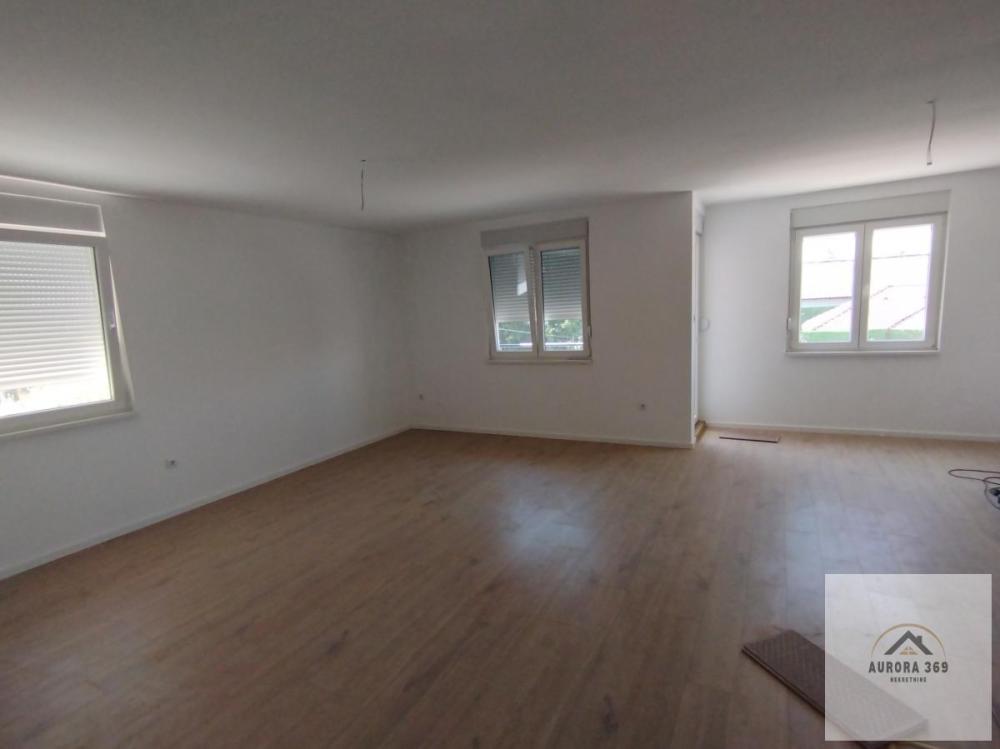 Slika 6 - Četvorosoban stan na prodaju, 101m2, 156.050€