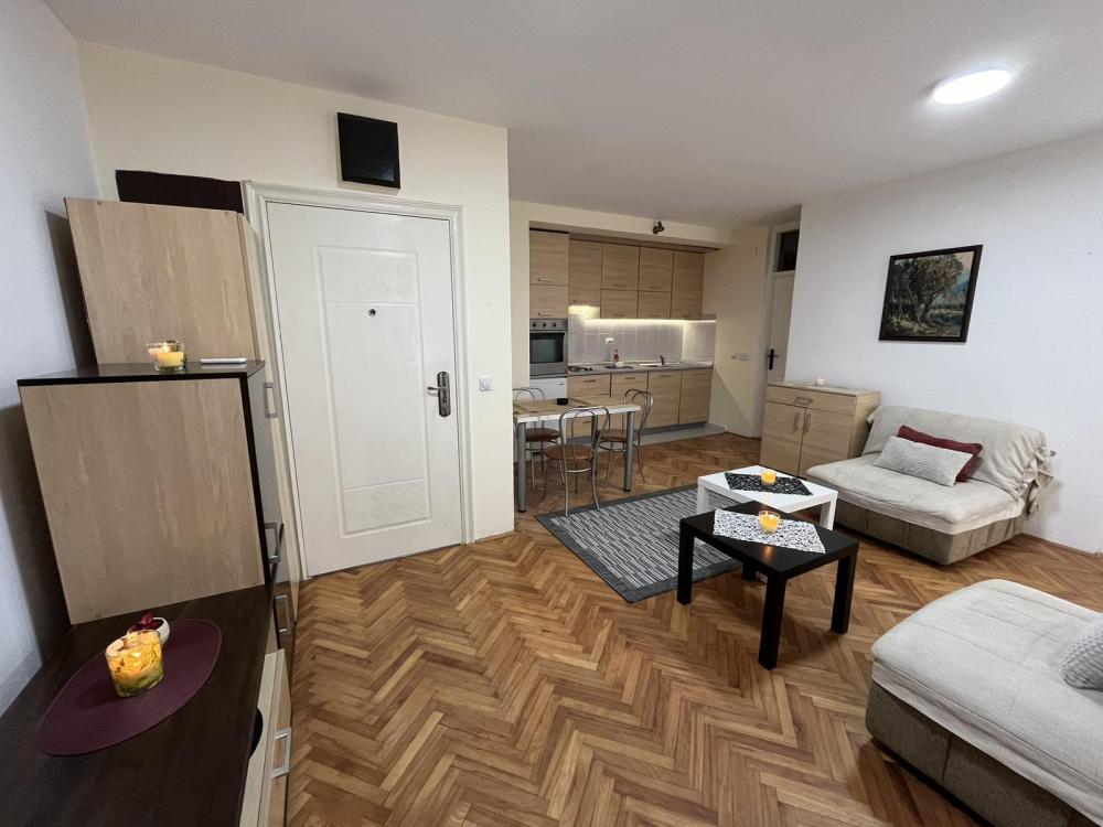 Slika 5 - Dvosoban stan za izdavanje, 35m2, 320€