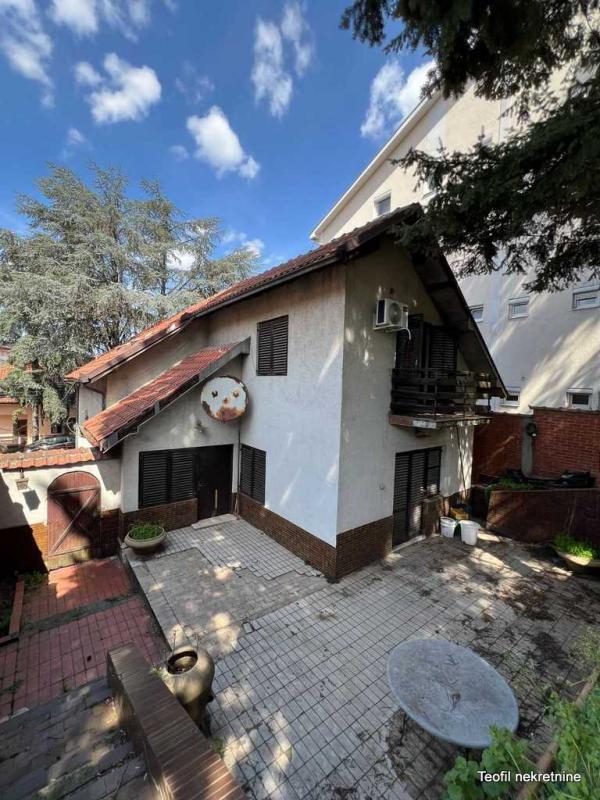 Slika 5 - Lukijana Mušickog,  Kuća na prodaju, 230m2, 650.000€