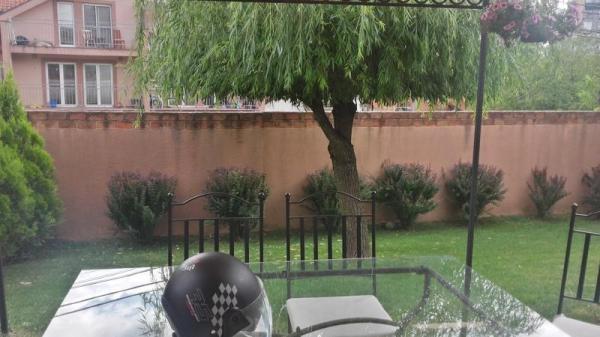 Slika 11 - Bulevar oslobođenja,  Kuća na prodaju, 350m2, 750.000€