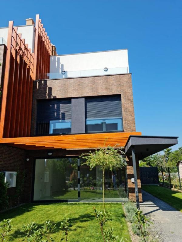 Slika 3 -  Kuća za izdavanje, 240m2, 2.000€