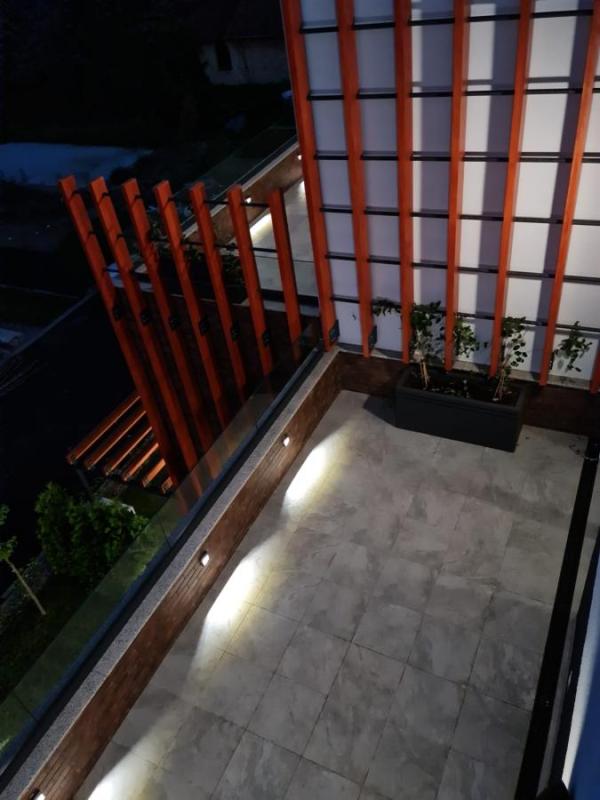 Slika 5 -  Kuća za izdavanje, 240m2, 2.000€