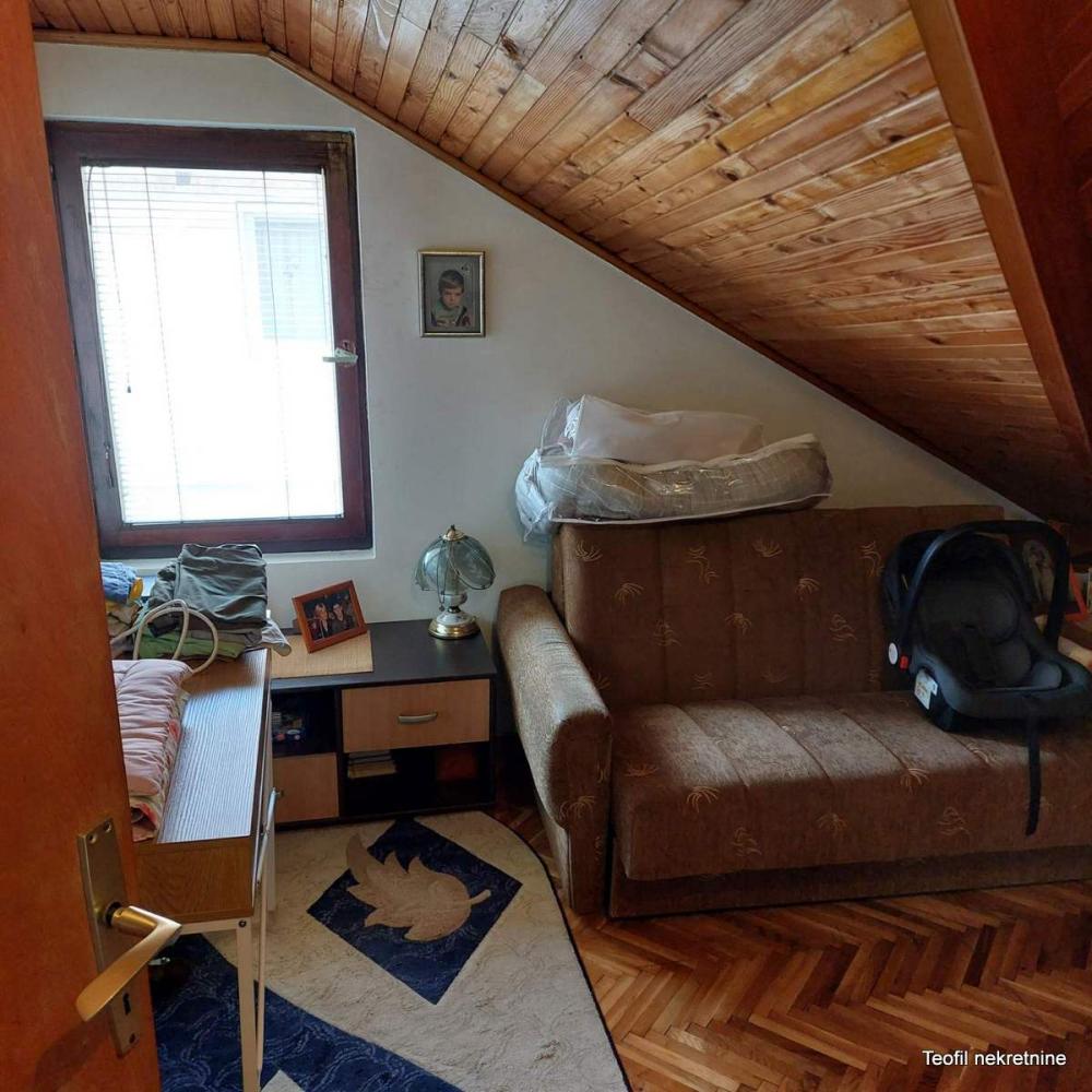 Slika 5 - Dušana Mađarčića Korčagina, Četvorosoban stan na prodaju, 73m2, 115.000€