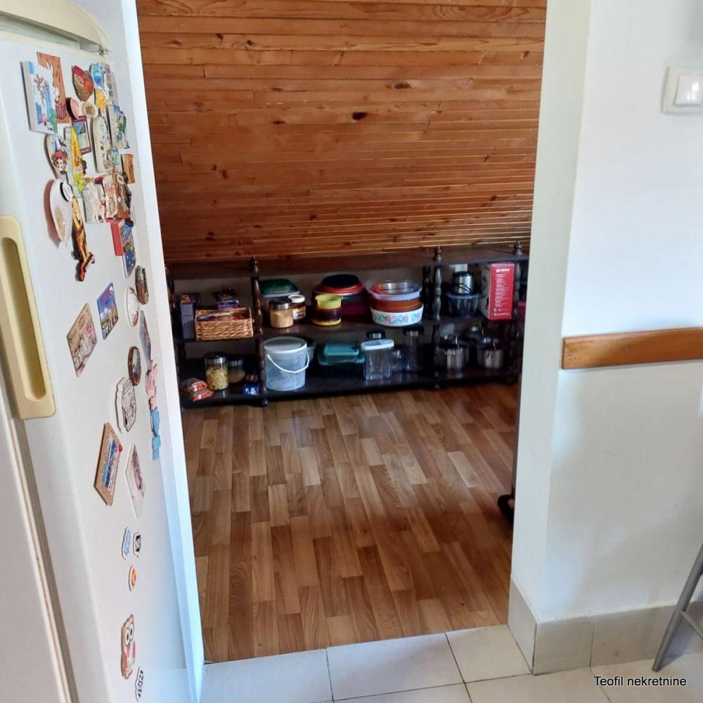 Slika 8 - Dušana Mađarčića Korčagina, Četvorosoban stan na prodaju, 73m2, 115.000€